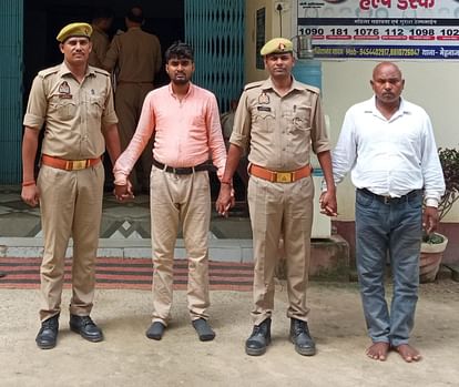 Two People arrested in azamgarh Who Converted hindu to mulsim by  lured money