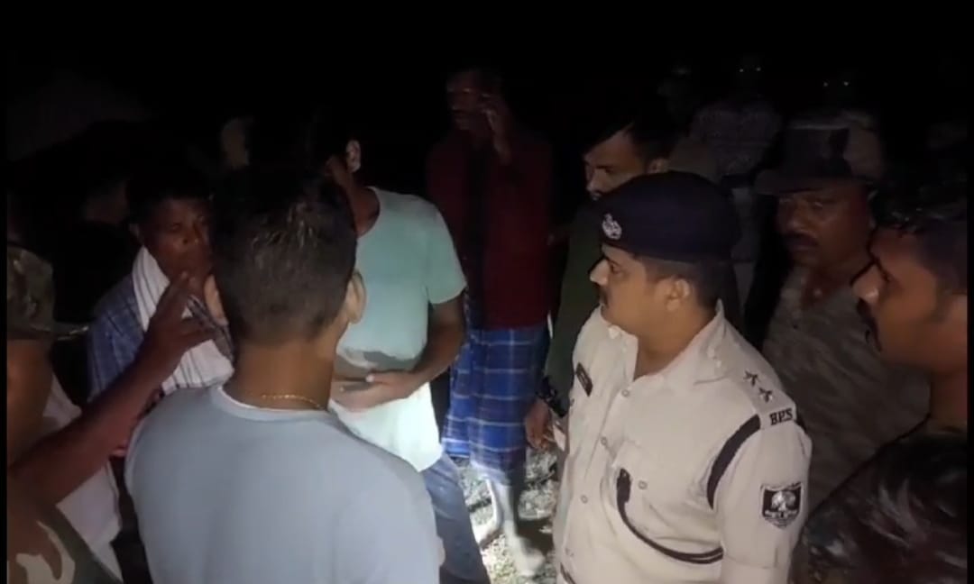 Bihar News : Bike riding criminals kidnapped two year old child in Darbhanga. Bihar Police