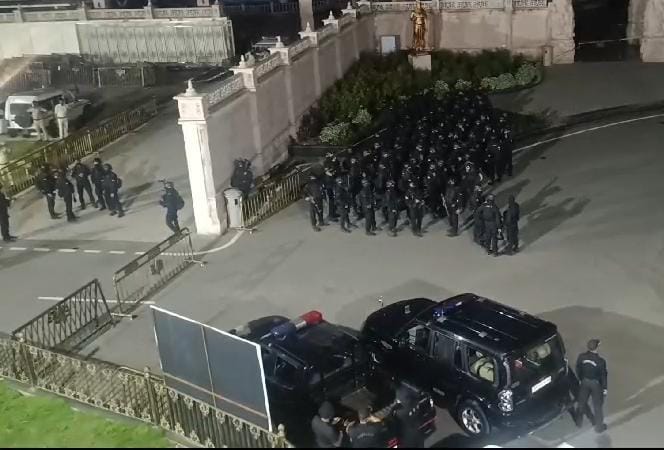 Mock Drill: NSG commandos surrounded the Mahakal temple complex and searched for terrorists