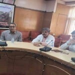 सोटो की प्रेसवार्ता में मौजूद डॉक्टर।