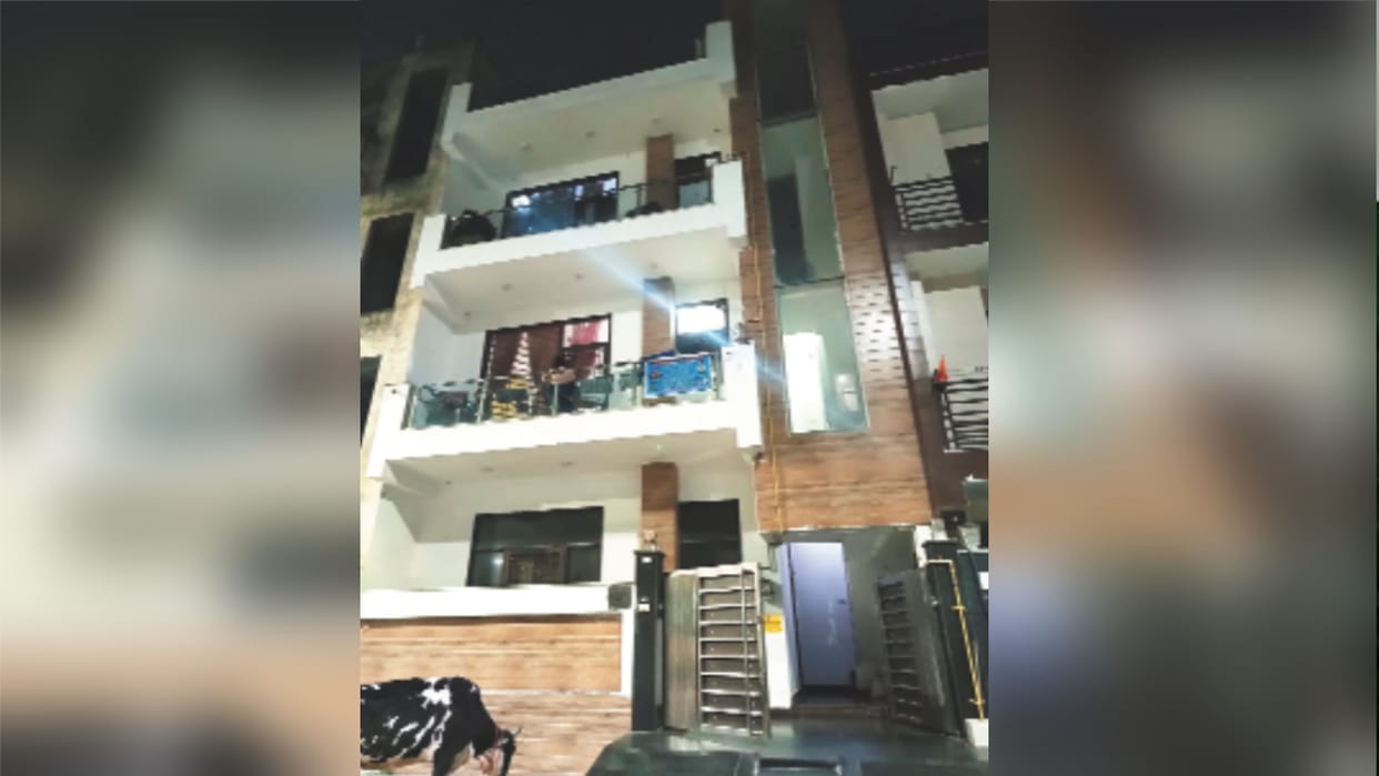 Suicide: Divorced couple from Meerut committed suicide by consuming poison in Noida