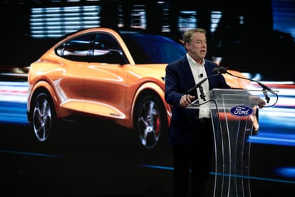 Tesla Inc pushing govt for tighter emissions, fuel economy regulations