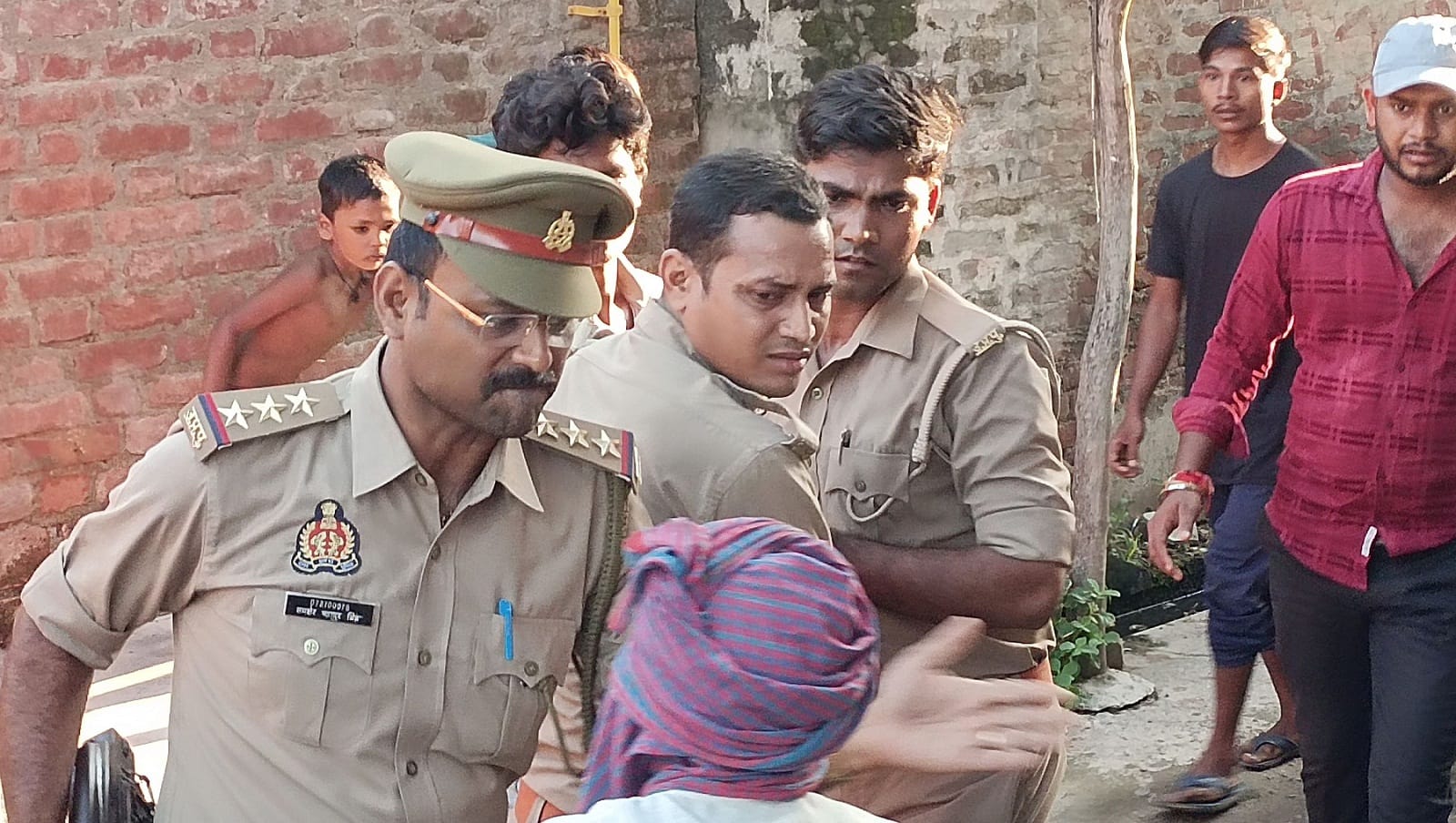 The mother was bitten with a sword, the son took away the mangalsutra, Alcohol turned him into a devil