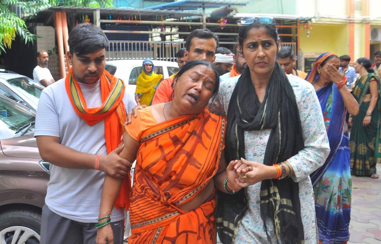 Bjp MLA Yogesh Shukla Employee Dies by Suicide at Government Flat Lucknow