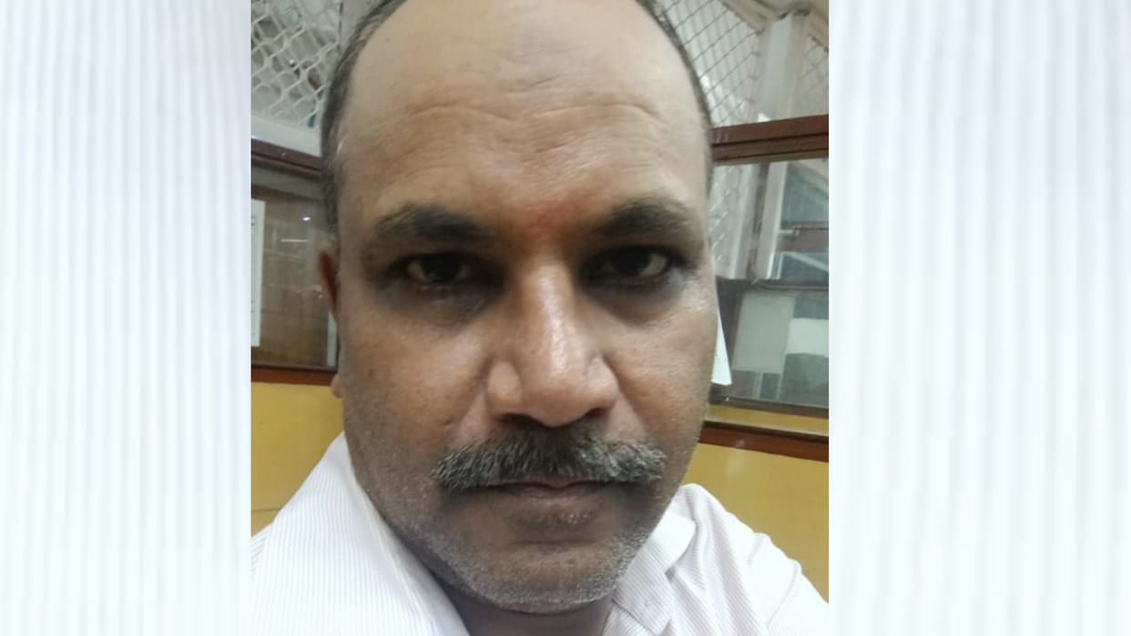 Contract based employee of LDA commits suicie in Lucknow.