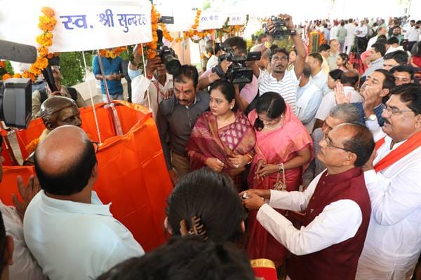 MP News: Statue of former Chief Ministers unveiled, CM said - Patwa ji implemented Panchdhara schemes for the