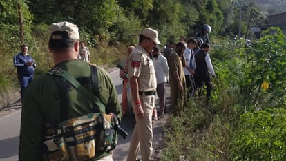jammu kashmir news: police personnel spo found dead on poonch mandi road