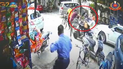 Police caught thieves who were running away after committing snatching in Model Town