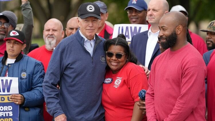 US President Joe Biden meets workers of United Auto Workers Union