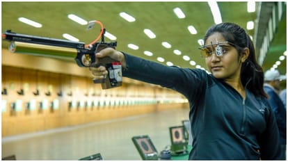 Asian Games 2023: Esha Singh Bags Two Medala in Shooting India At Age Of 18, Became National Champion at 13