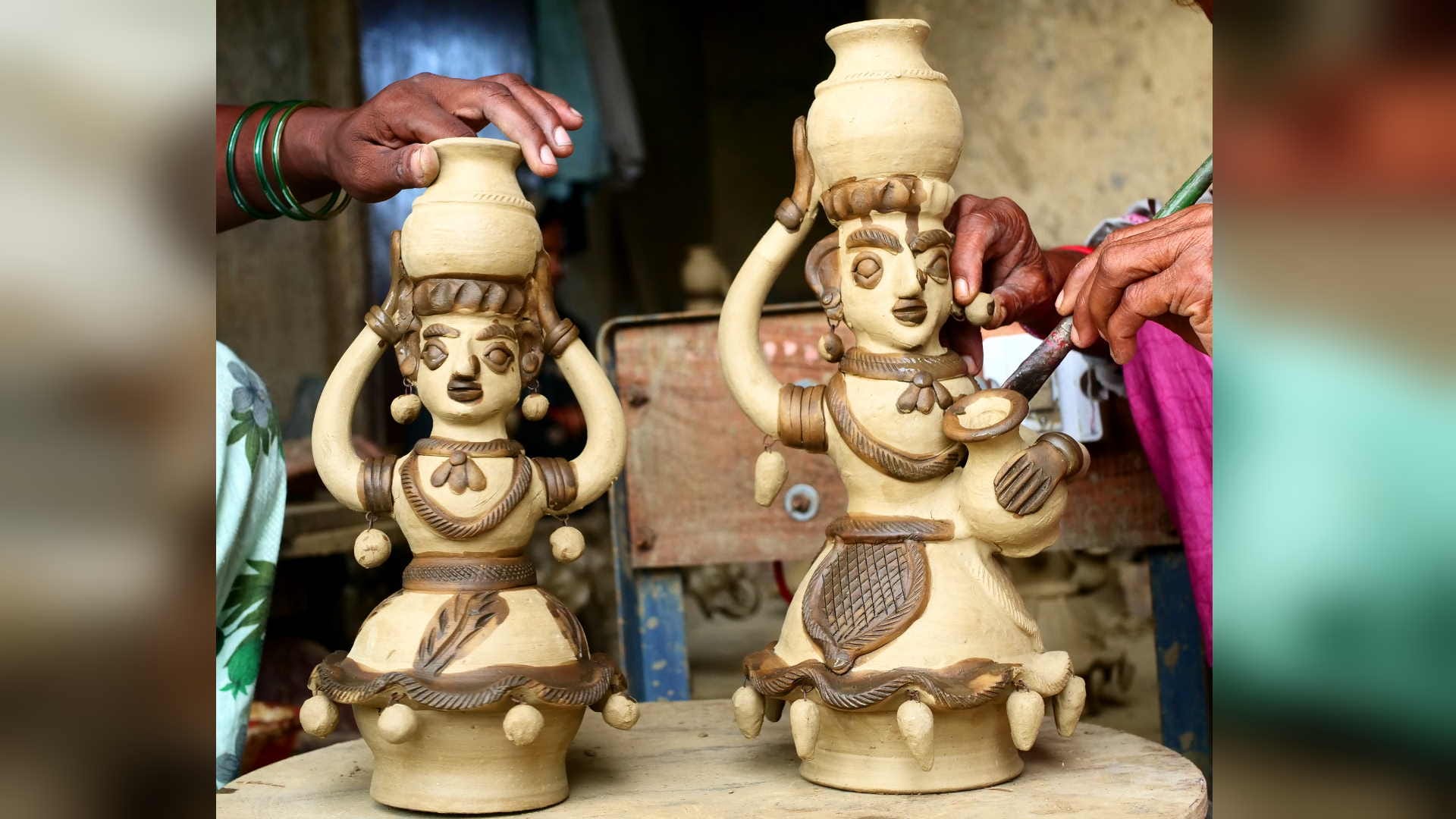 People from 20 families of Aurangabad village make terracotta idols