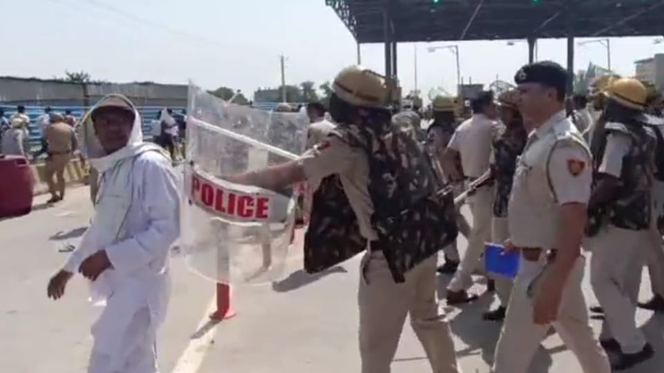 Villagers of village Murthal created ruckus at Bhigan toll plaza located on National Highway-44 in Sonipat