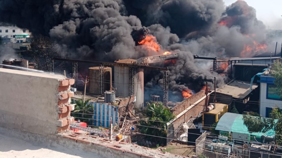 A husband searches his wife who missing after Kurali factory fire