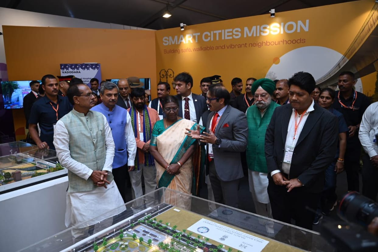 President Draupadi murmu gave honour Brand Banaras started being recognized as smart city with heritage and de