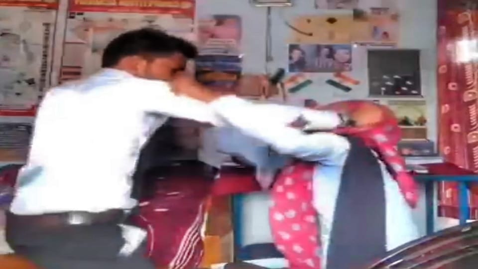 young man called a girl home and beat her up in Balod