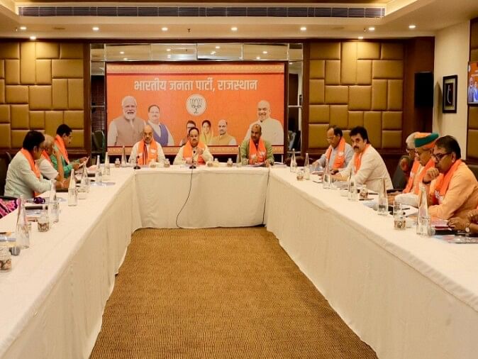 जेपी नड्डा और अमित शाह ने जयपुर में नेताओं के साथ की बैठक। (फाइल फोटो)