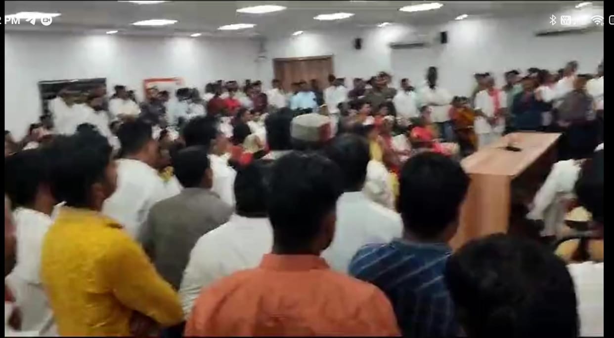 MP Election: As soon as Kailash Vijayvargiya got the ticket, his supporters 'batted' for his son, met Bhupendr