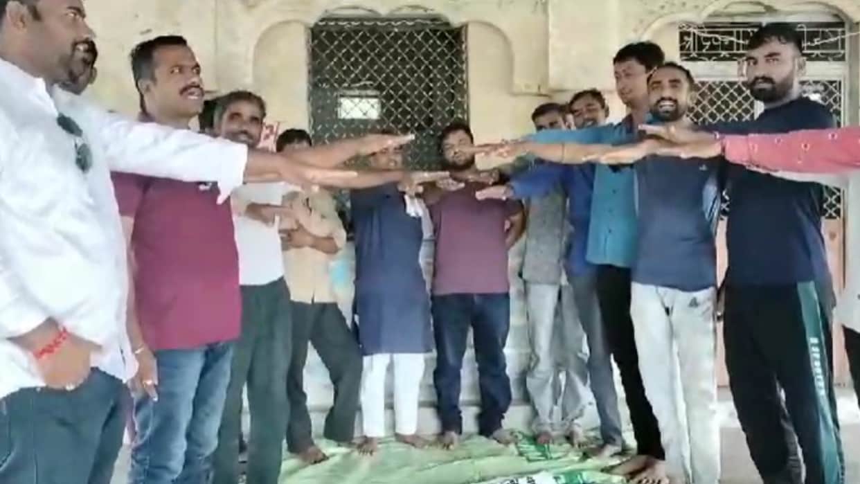 MP Election 2023: Youth of Barwani took oath not to vote for Congress read more in hindi
