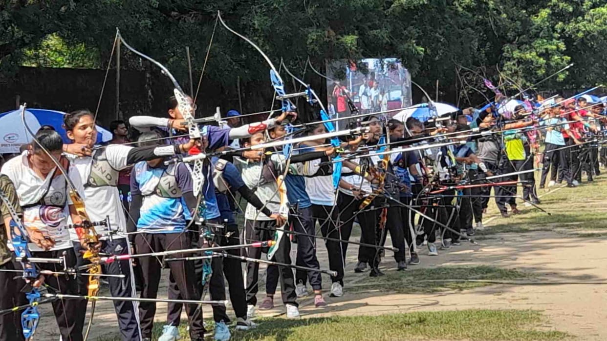 Medals awarded to archers of state level competition in Sawai Madhopur