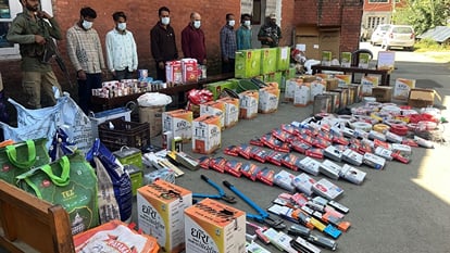 kulgam news: Police Bust Gang of Seven thieves Property Worth Lakhs recovered