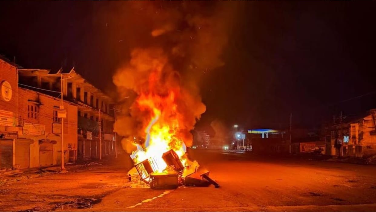 Manipur Arson Deputy Commissioner residence tension increased two died Churachandpur IRB jawan suspended