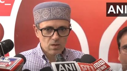 लोकसभा चुनाव: उमर का महबूबा से गठबंधन से इनकार, बोले- पीडीपी के बजाय कांग्रेस के लिए छोड़ सकते हैं सीट nc vice president Omar Abdullah Rejects Alliance with PDP for lok sabha election