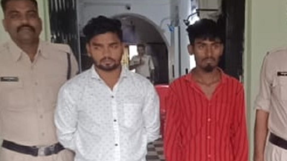 Young man attacked minor girl with knife