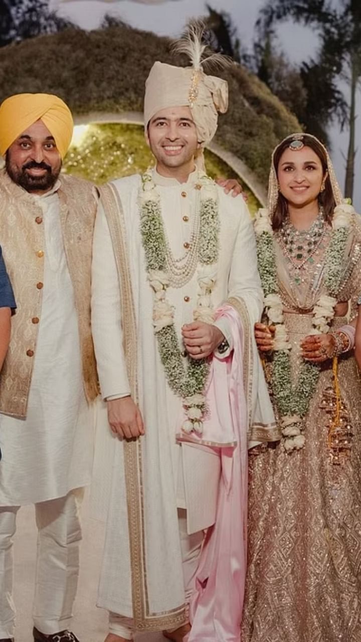 Indian Bride And Groom In A Coordinated Maroon Velvet Wedding Lehenga And  Sherwani | Indian wedding lehenga, Indian bride and groom, Sherwani