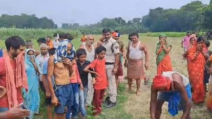 Bihar Crime Had an affair with married woman in Begusarai husband saw her in love and murdered her threw her a