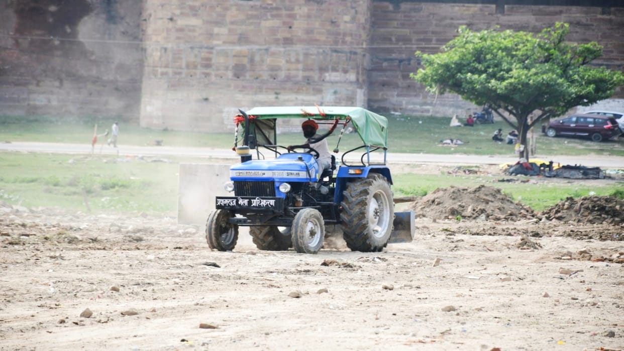 Air show: Rituals not affected at Sangam, posts of pilgrim priests shifted to Ramghat
