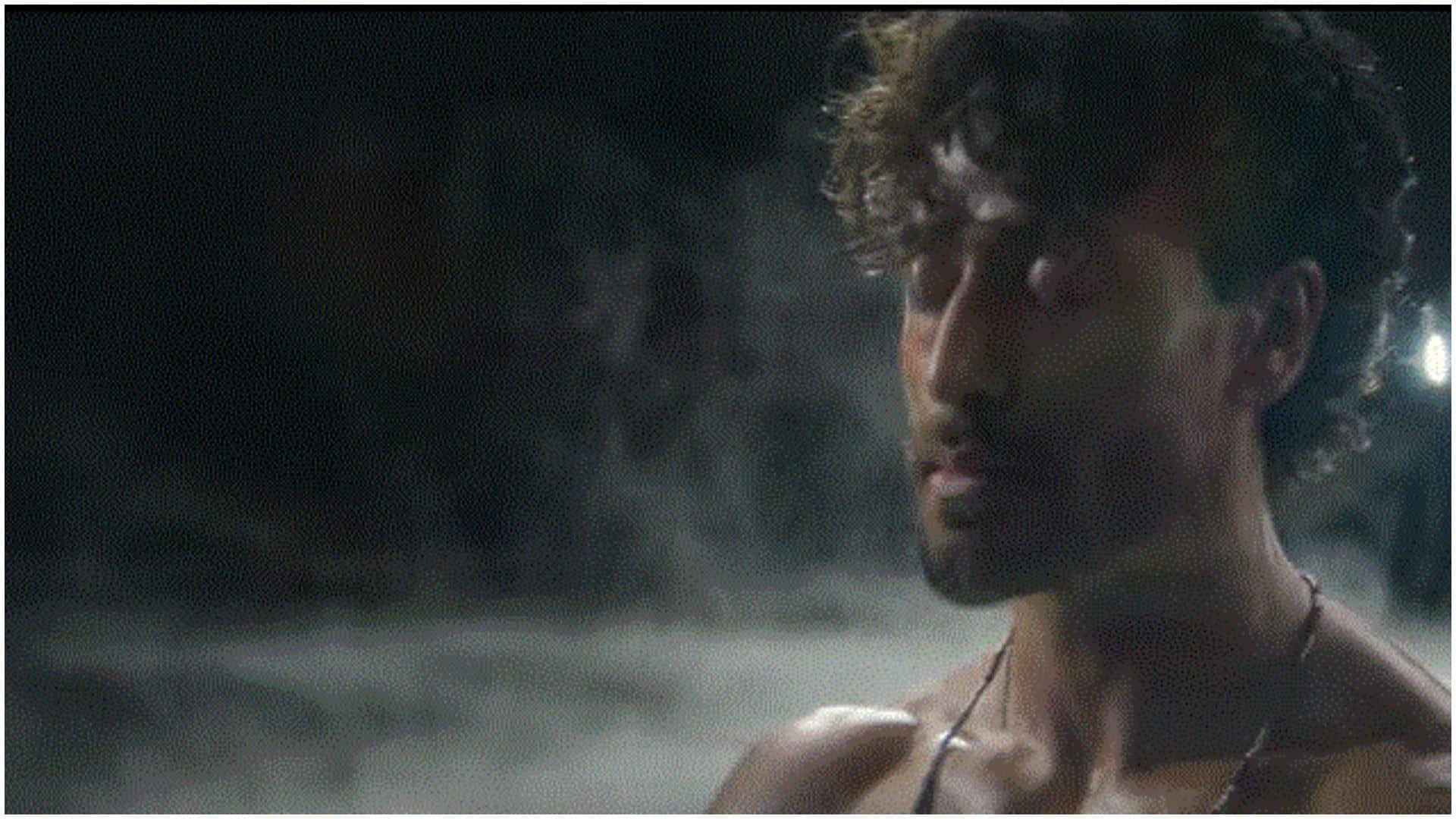 GANAPATH Teaser OUT: tiger shroff Amitabh Bachchan kriti sanon Vikas Bahl and Jackky Bhagnani film