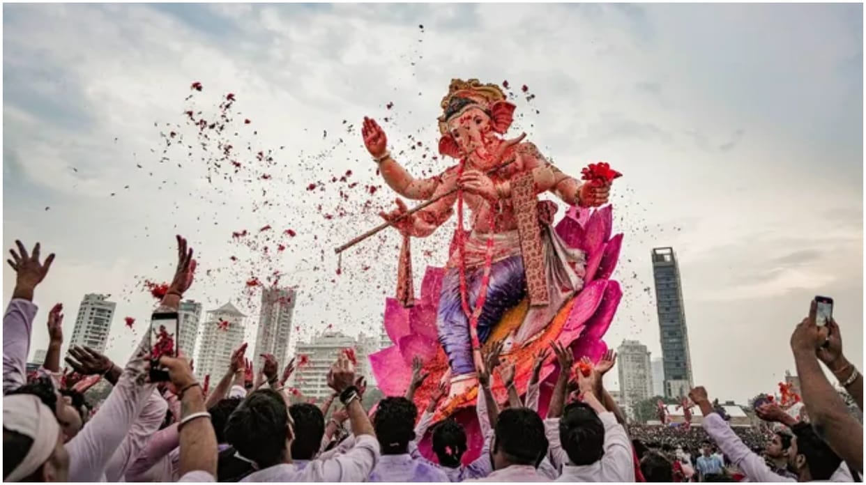 40,000 Ganesh idols immersed in Mumbai till Friday noon as devotees bid farewell to their favourite deity