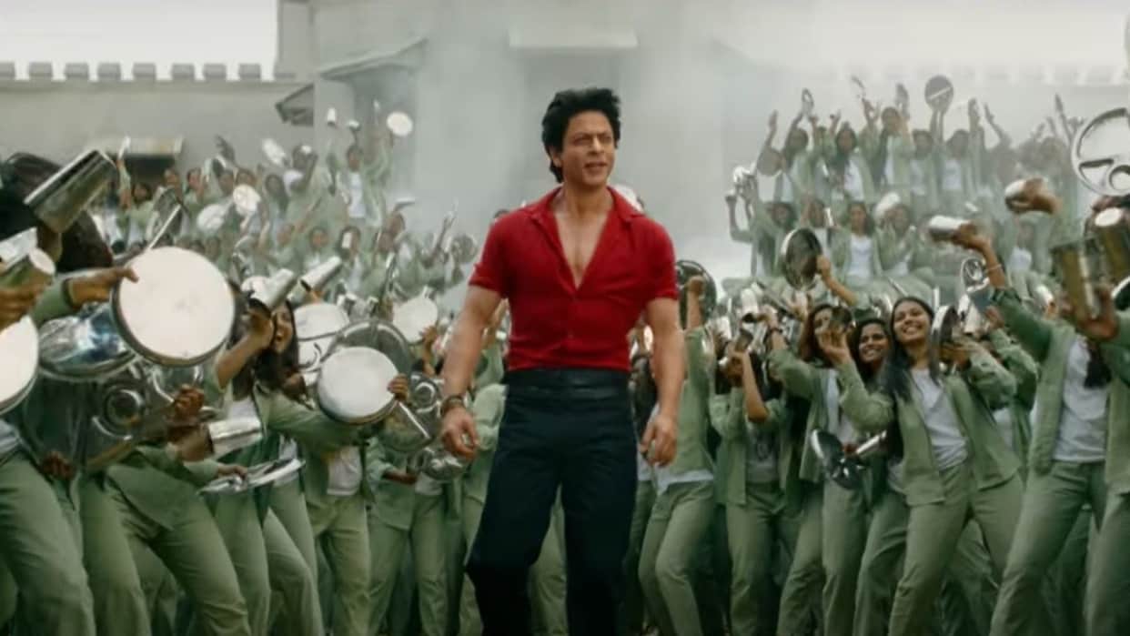 Jawan Biggest Blockbuster Shah Rukh Khan Jawan beats Sunny Deol Gadar 2 Earned 525.10 crores just in Hindi