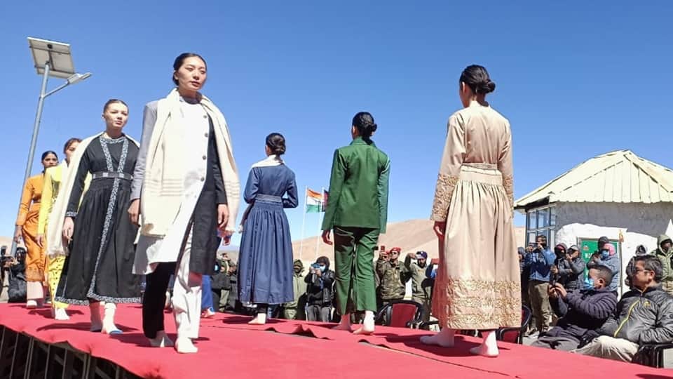 Ladakh host fashion show at Umling La world highest motorable road