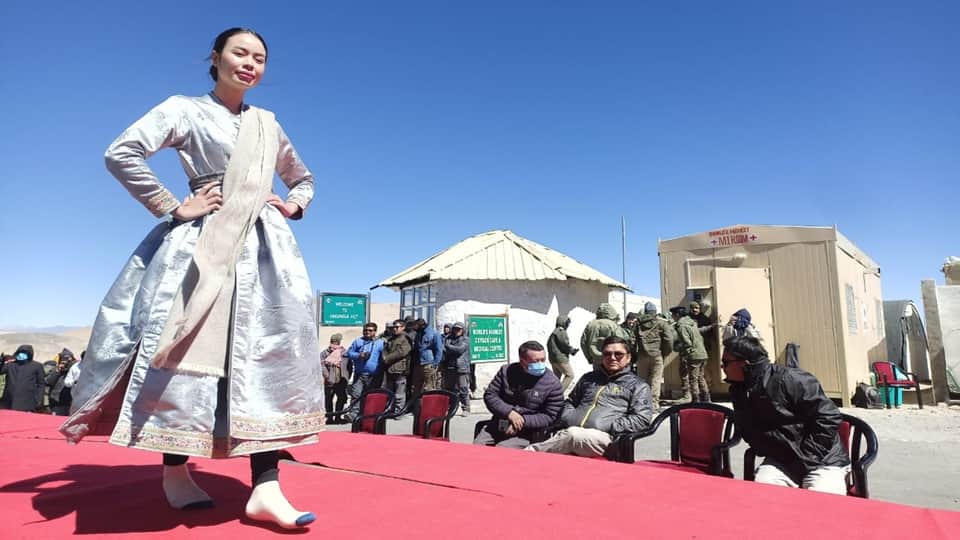 Ladakh host fashion show at Umling La world highest motorable road