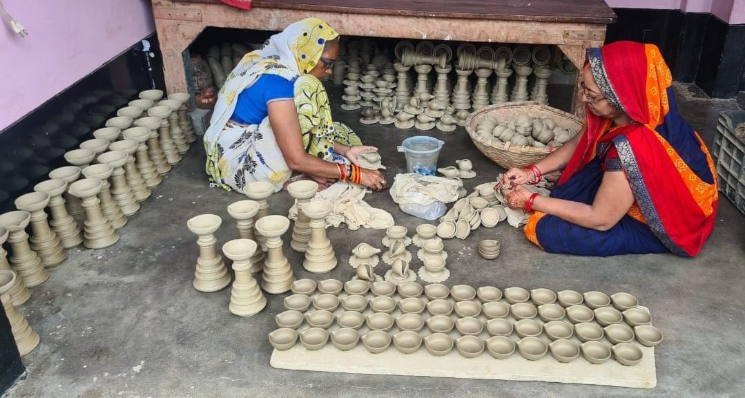 Diwali will be celebrated in America and South Africa with the lamps of Nizamabad.