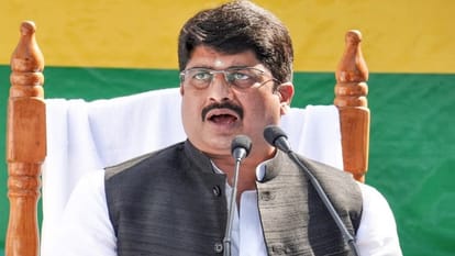 डीएसपी जिया उल हक हत्याकांड : सीबीआई दस साल बाद बलीपुर में फिर देगी दस्तक, राजाभैया की बढ़ सकती हैं मुश्किलें DSP Zia Ul Haq murder case: CBI will knock again in Balipur after ten years, Rajabhaiya problems may increase