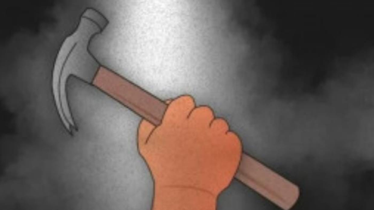 Ujjain Crime News: Drunkard attacks family with hammer, mother and wife seriously injured