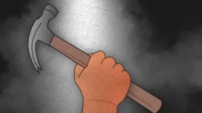 Ujjain Crime News: शराबी ने परिवार पर हथौड़ी से किया हमला, मां और पत्नी गंभीर रूप से घायल, आरोपी की तलाश जारी Ujjain Crime News: Drunkard attacks family with hammer, mother and wife seriously injured