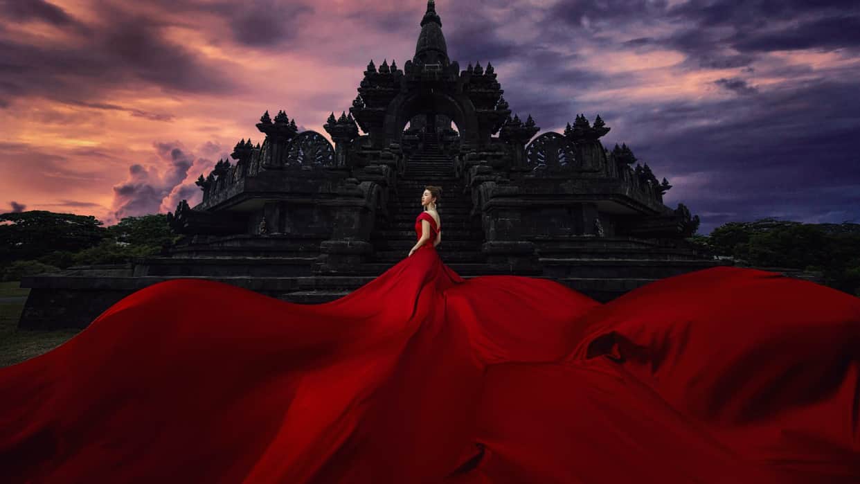Styling Tips for wearing gown how to carry gown in a perfect way