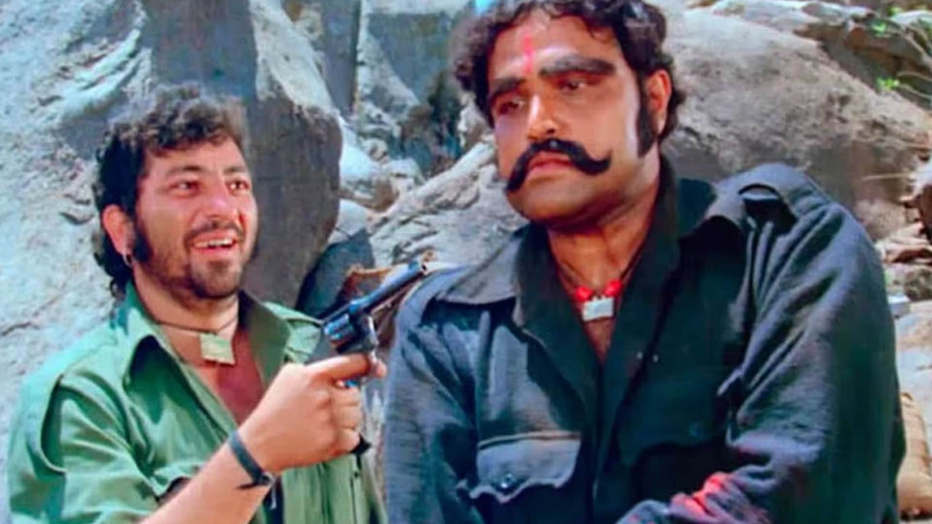 Viju Khote Death Anniversary paid 2500 rupee for the role of Kalia in film Sholay unknown facts about actor