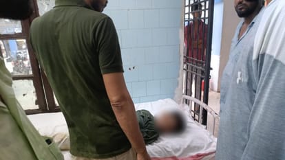 Bihar News Child who went to bury Siwan dies in graveyard