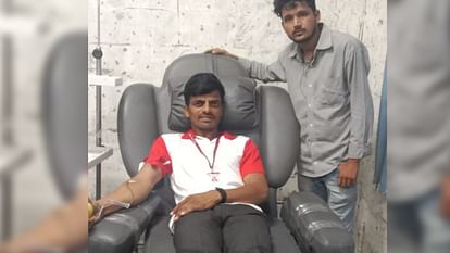 Bombay Blood Group : 40 लाख में से किसी एक में होता है ऐसा खून, अब महाराष्ट्र से आए युवक ने बच्ची को दी जिंदगी Rarest of rare Bombay Blood Group donor from maharashtra came patna for blood donation, bihari girl needs it