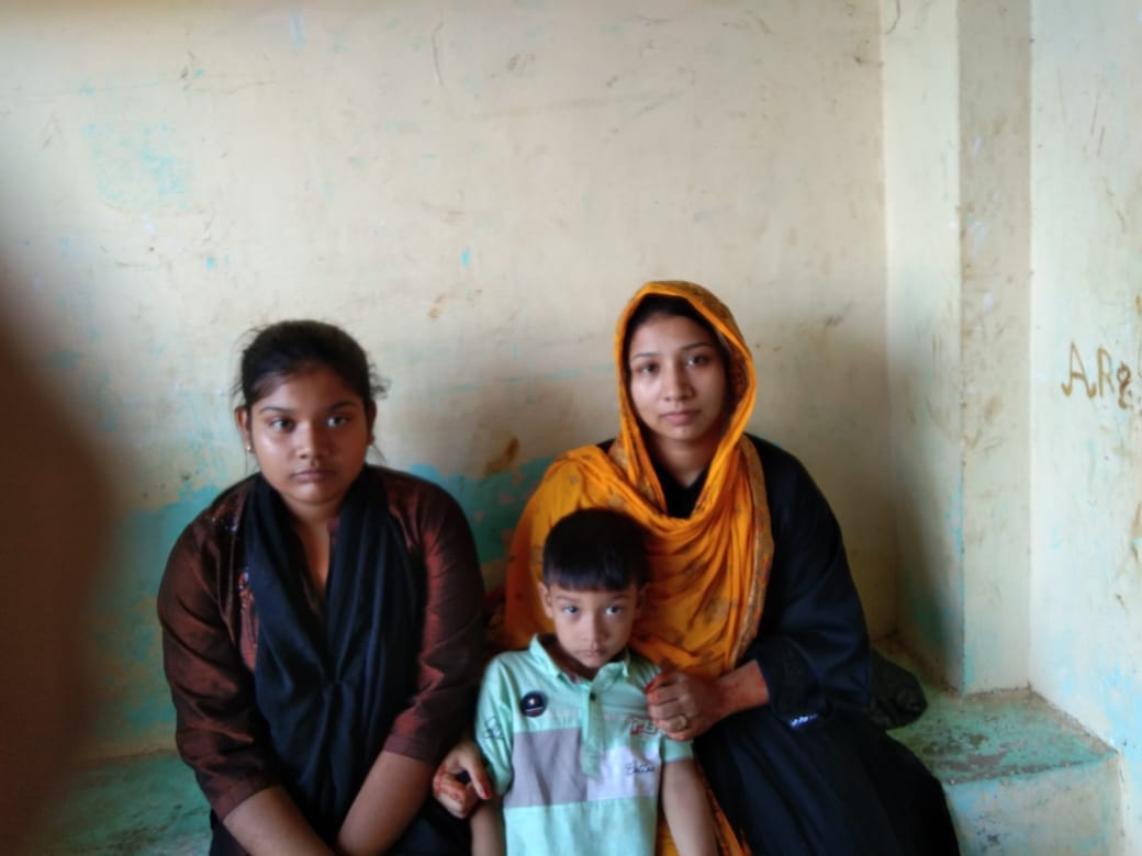 A woman came to Shravasti from Bangladesh with her three children.