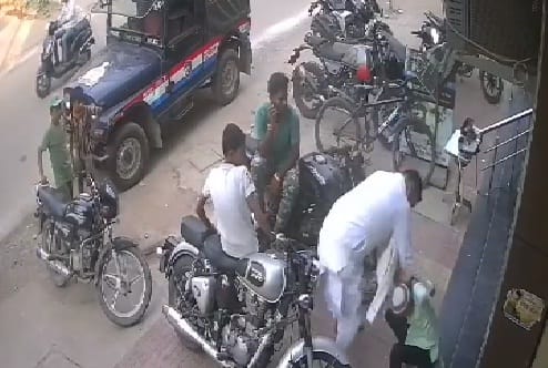 Video of teenager being beaten went viral, police station in charge said Taking cognizance of the video, actio