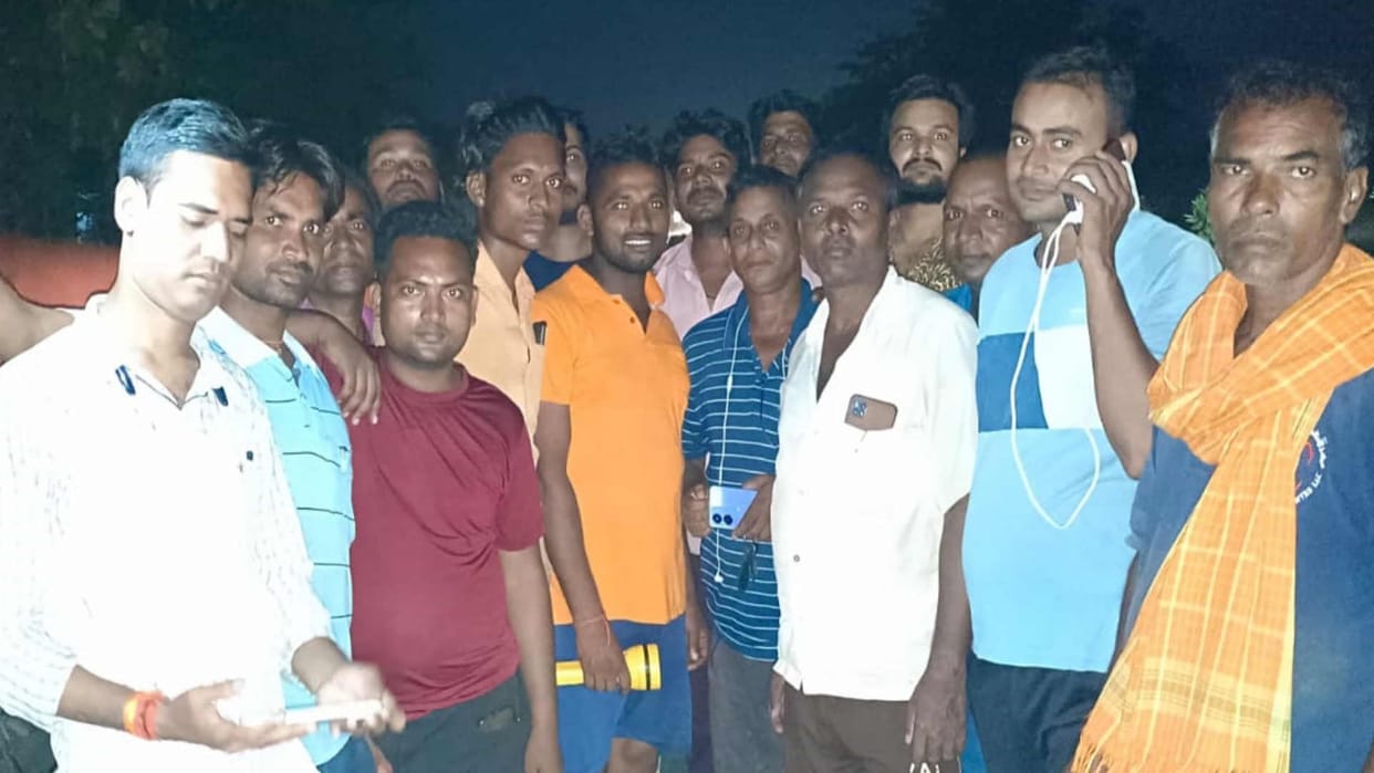 Electricity came back after 50 hours victim of low voltage in kushinagar