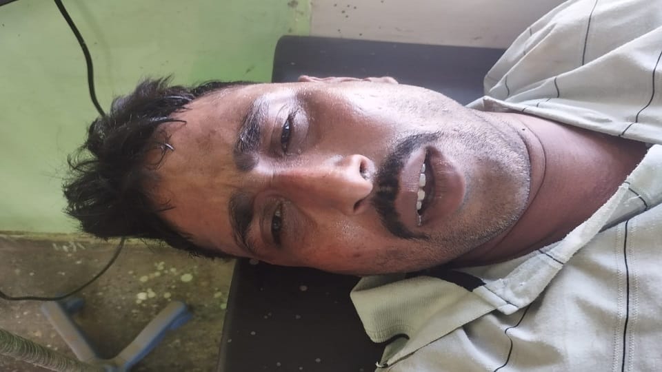Miscreants injured two policemen with sharp weapons in budaun