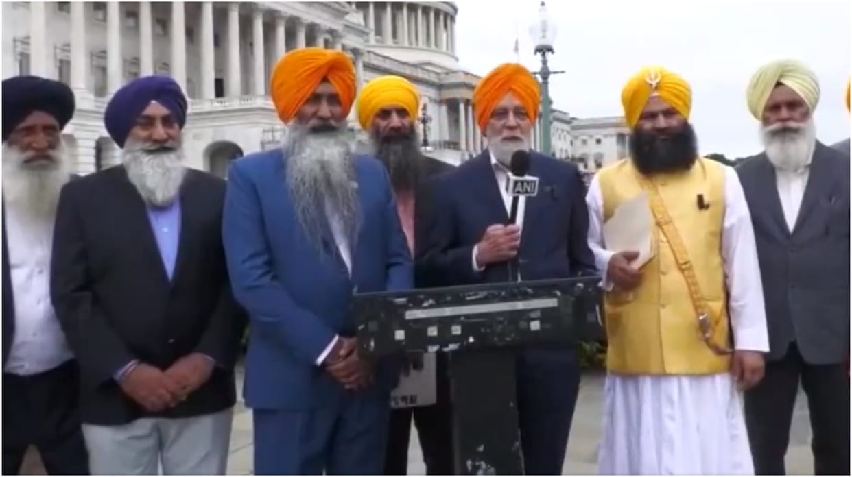 Sikh Granthi makes history, starts US House of Representatives proceedings