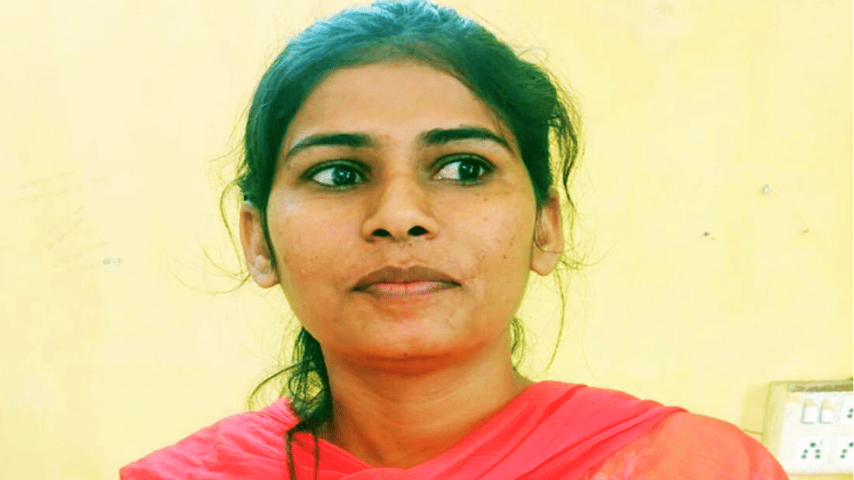 Hindu girls marry with Muslim boys love jihad dharm parivartan Religion change conversion
