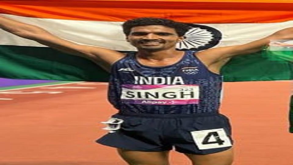 Gulveer Singh of Aligarh won bronze medal in Asian games